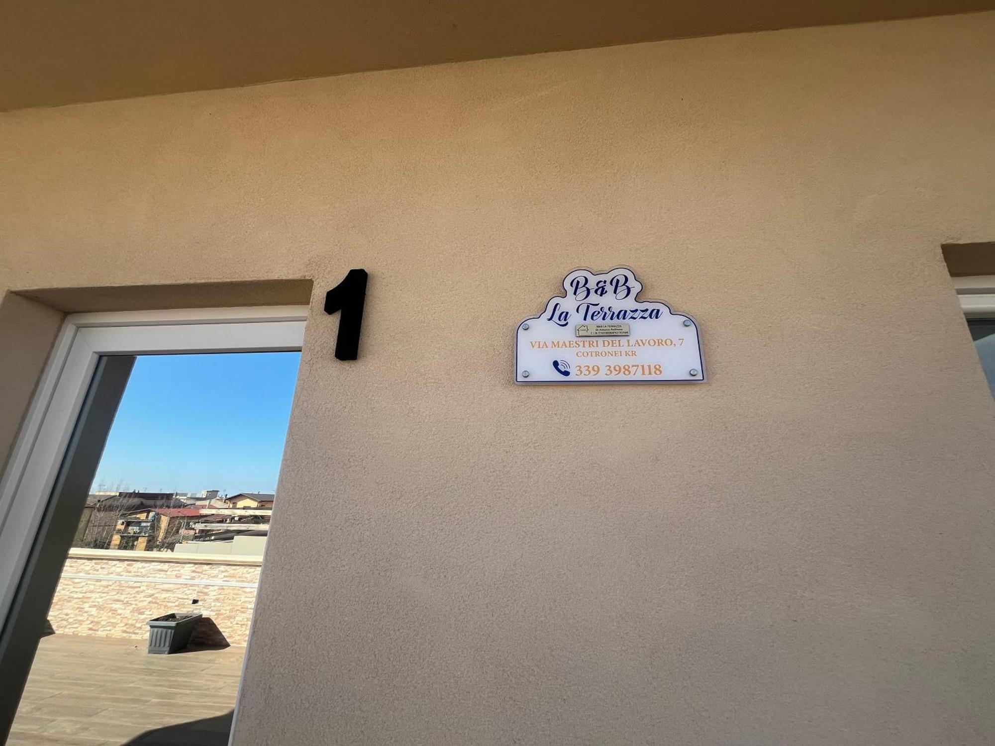 B&B La Terrazza Polifrone Cotronei Luaran gambar